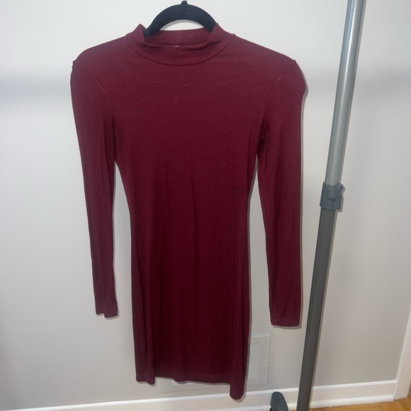 Bodycon turtleneck dress by American Apparel - Picture 1 of 3